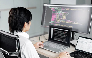 忻州 ,php声明和调用变量的符号是什么？